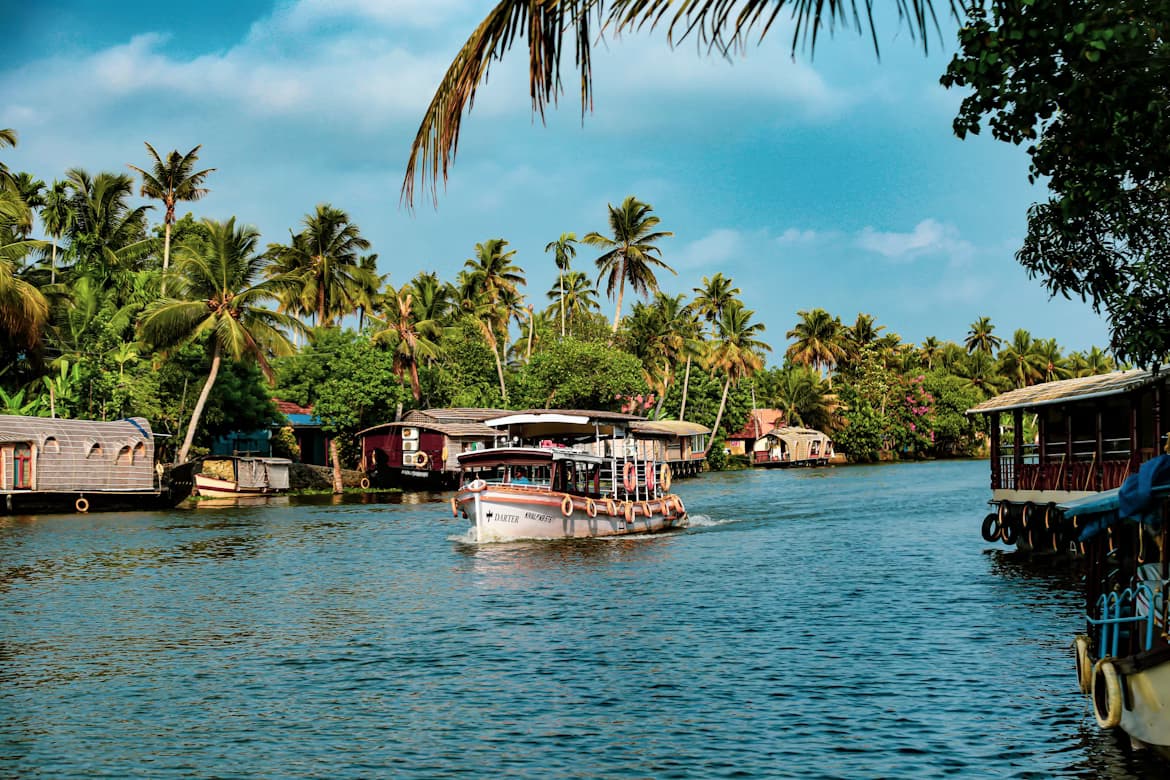 Delightful Kerala From Golden Triangle image 7